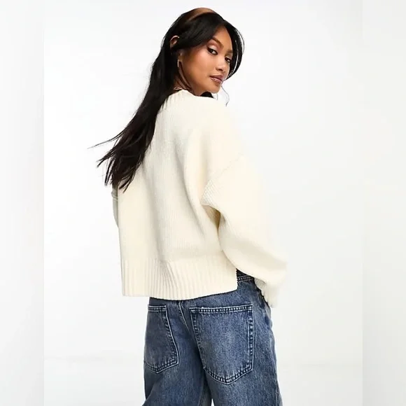 Abercrombie & Fitch Women's Teal Chenille Knit Cardigan Sweater size small - Picture 7 of 7